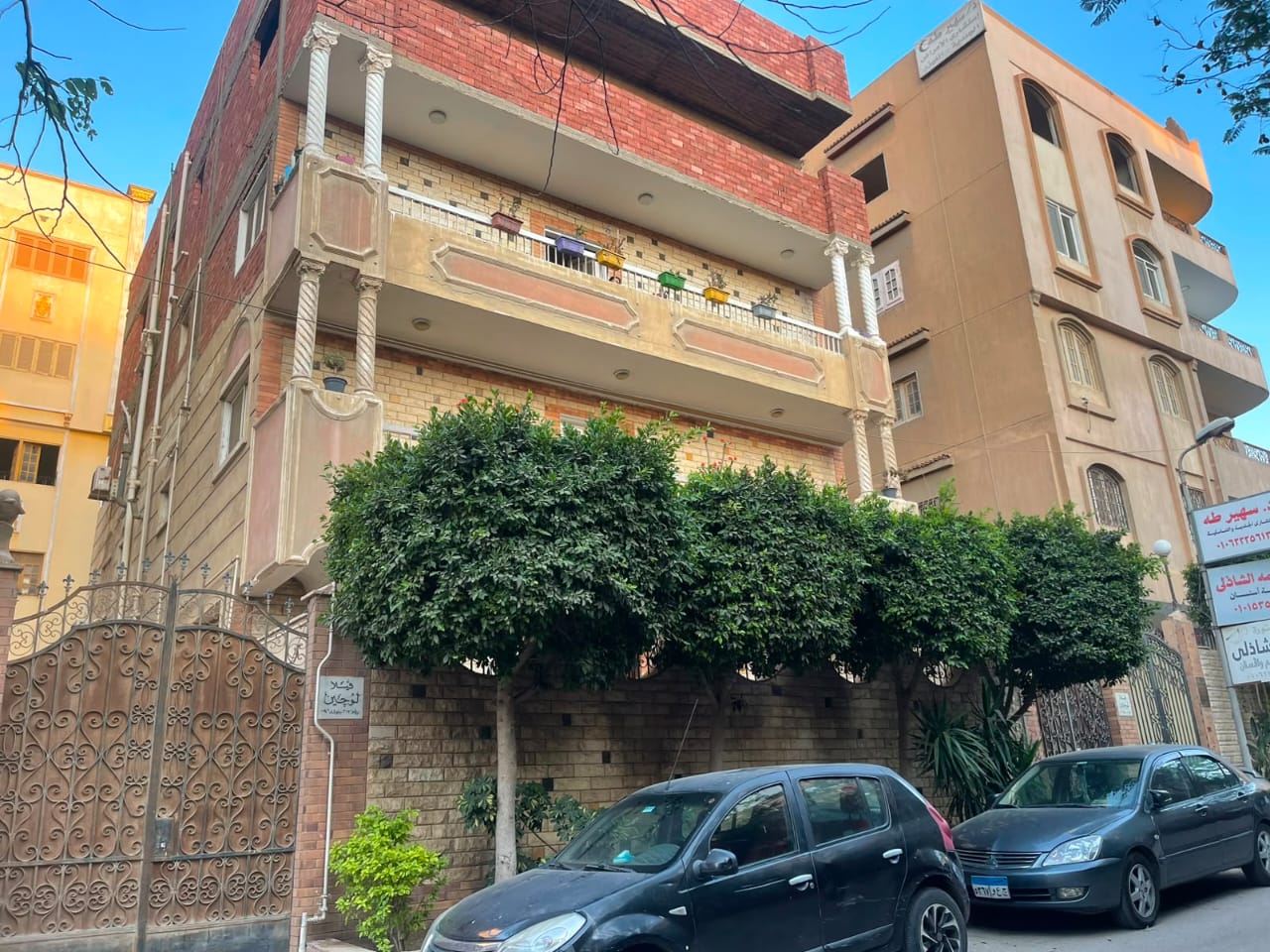 فيلا كاملة للبيع بالمقطم – في التجارين